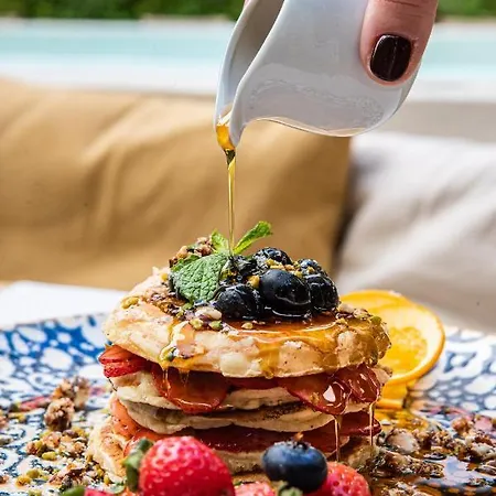 Casa Nostra Boutique & מלון