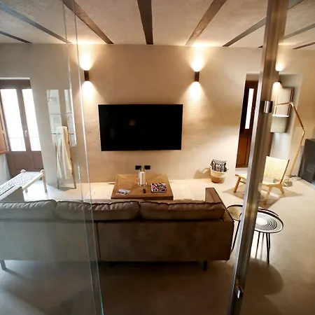 Casa Nostra Boutique &