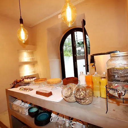 Casa Nostra Boutique & מלון