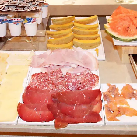 מלון Casa Nostra Boutique & 3*