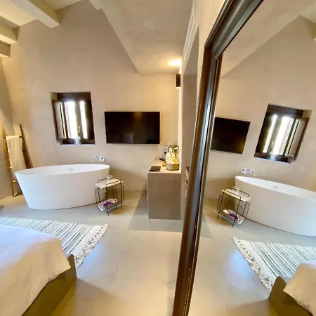 Casa Nostra Boutique &