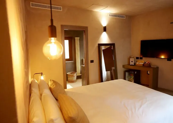 Casa Nostra Boutique &